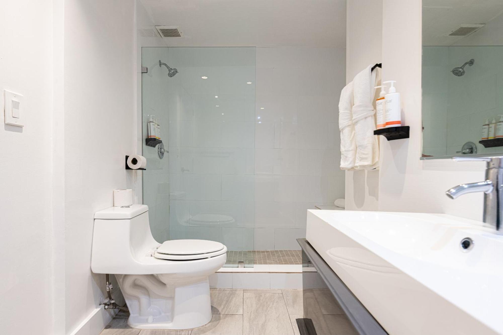 Double Queen Jr Suite