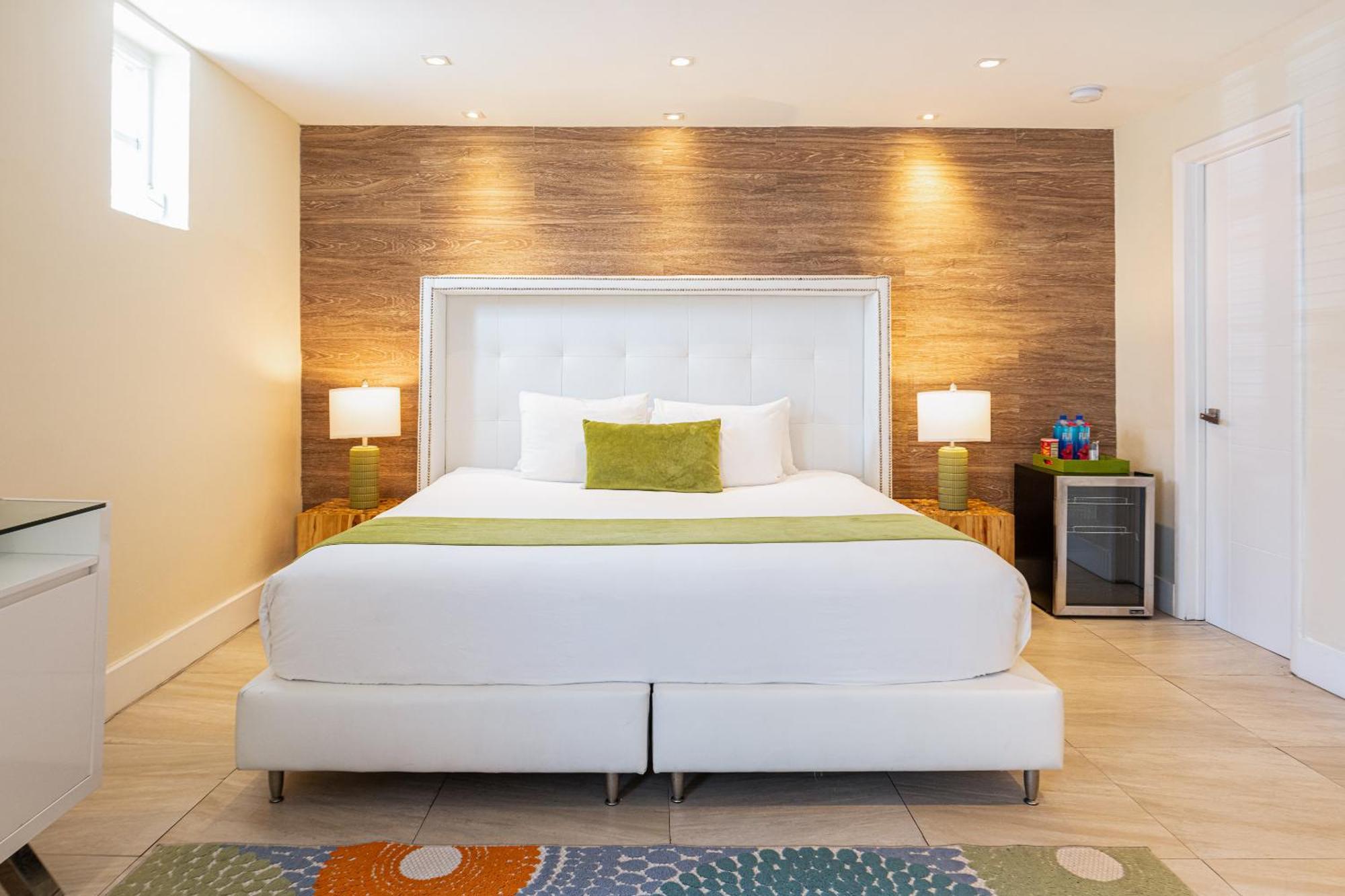 Double Queen Jr Suite