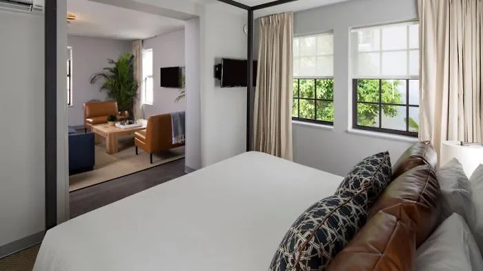 Hotel Rendale Miami Beach-1