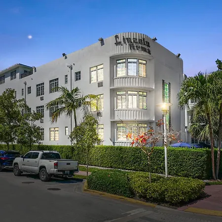 Lincoln Arms Suites-2