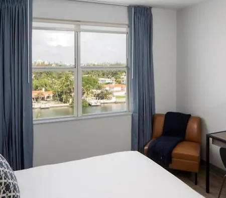 Hotel Rendale Miami Beach-3